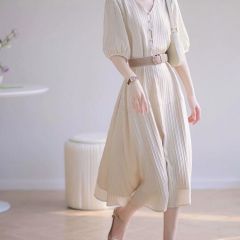 御姐女神范女装优雅知性连衣裙温柔风高级感新款夏季通勤轻熟裙子